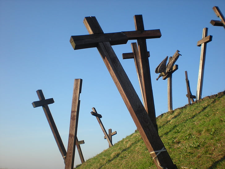 battle of mohi memorial, statue, cross, jesus, resurrection, stations of the cross, christian