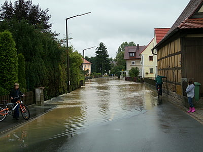 Hochwasser, Straße, überschwemmt, gosberg, Flut, Wasser, Gülle