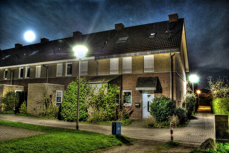terraced house, hdr, night, lichtspiel