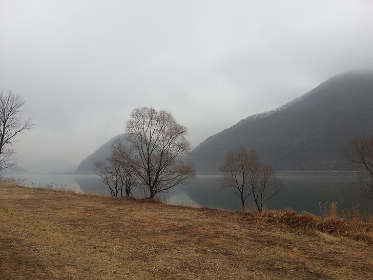 natural landscape, lake, mountains and lake
