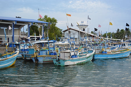 boats, valaichenai, town, sri lanka