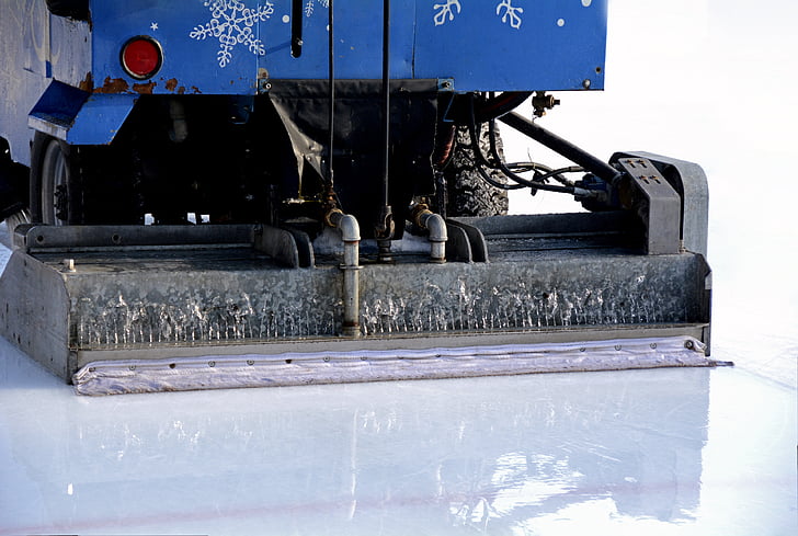 resurfacer, eisfeld, artificial ice rink, smoothing, snow, ice, drive
