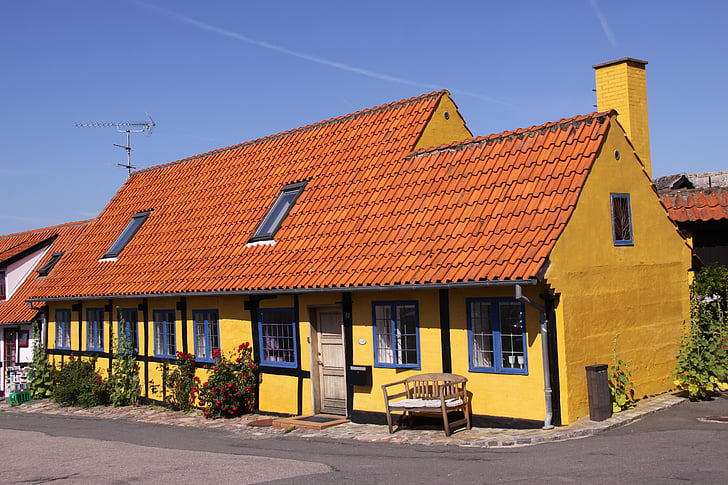 landsbyen, Street, gul, huset, benken, hjørne, skorstein