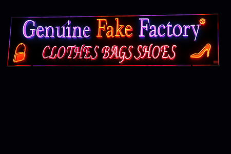 véritable, Fake, usine, Boutique, vêtements, sacs, chaussures