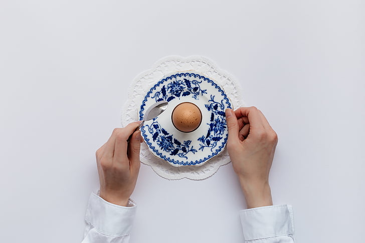 hand, ceramic, plate, egg, table, women, holding