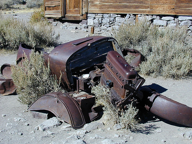 restos del naufragio, accidente de auto, antiguo, oxidado, oxidado, metal, hierro