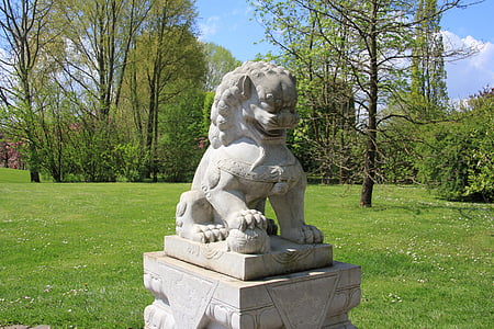Lew, rzeźby ogrodowe, ogród, ogród angielski, Park, Rzeźba, Berlin
