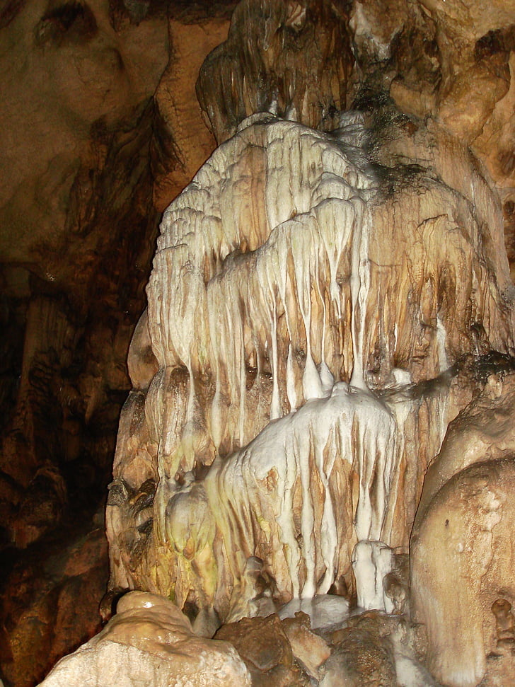 stalagmite, Cave, Pierre à chaux, Ledenika, stalactites, géologie