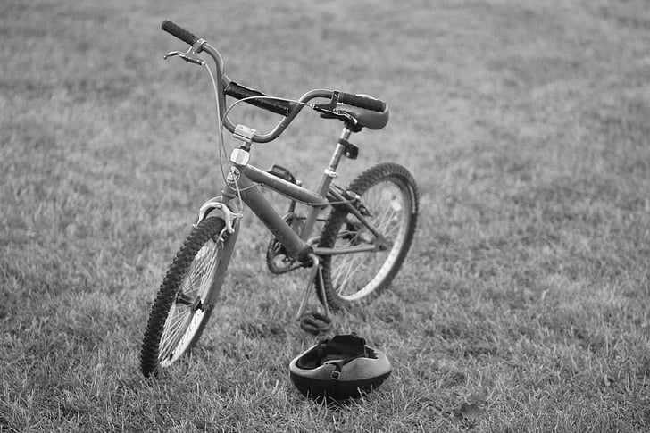 cykel, felt, græs, hjelm, sort/hvid, cykel, cykling