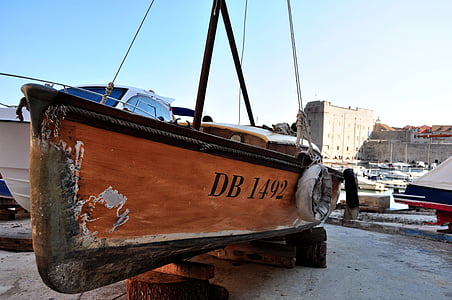 Dubrovnik, gamla stan, gamla hamnen, båt, Kroatien, Medelhavet, historiska