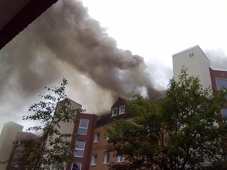 foc, brand, incendiu de apartament, fum