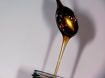 rumena, medu, Medeni, nektar, medu Kutlača, kozarec medu, žlico