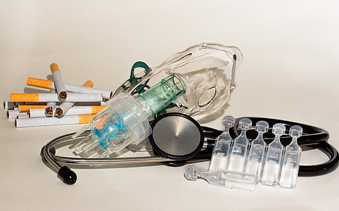 inandning mask, aerosol mask, nebulisatorn, stetoskop, ampuller, medicinsk, flytande medicin