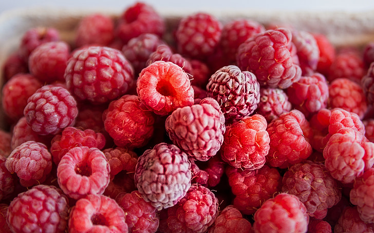 raspberries, red, berries, sweet, fruits, nature, delicious