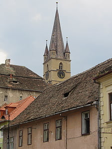 Sibiu, Transylvanie, toits, clocher de l’église, Roumanie, bâtiments