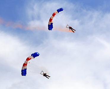 avió, l'aviació, blau, celebració, paracaigudes, núvol, demostració