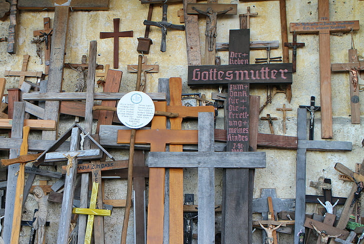 кръст, кръстове, поклонници кръстове, дървен кръст, дървени кръстове, пилигрим, християнството