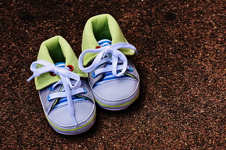 sabates de nadó, petit, nadó, valent, amb encant, sabates, sabates infantils