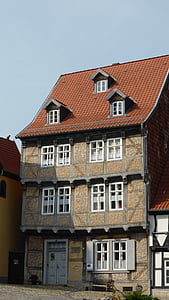 прибирам, Домашно огнище, fachwerkhaus, Стария град, капаци на прозорци, град Quedlinburg