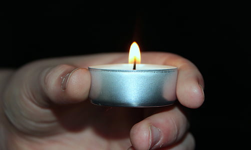 κερί, tealight, φως, το χέρι του παιδιού, Κρατήστε, φλόγα, φως των κεριών
