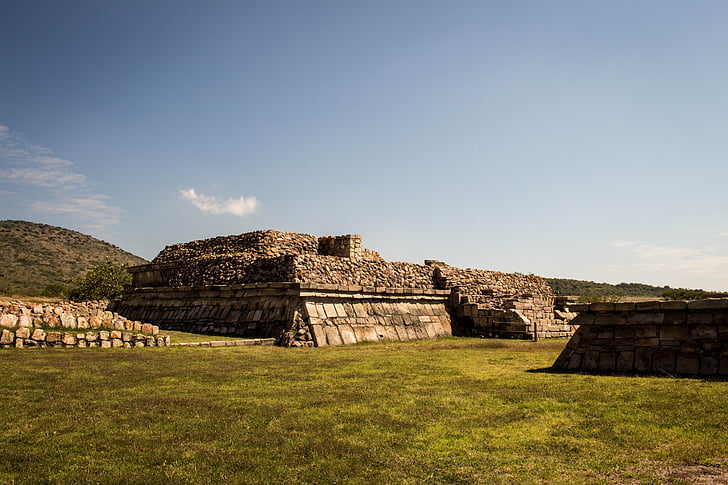 pirámide, Guanajuato, hierba, prehispanico, cielo, nubes, sol