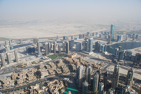 Dubai, aerofotod, kõrghooneid, pilvelõhkuja