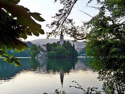 Kaplnka, Ostrov, jazero bled, perspektívy, Slovinsko, zlé počasie fotografie, Karawanken