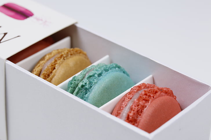 macaron, gourmet, biscuit, food and drink, food, sweet food, box - container
