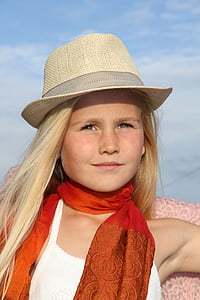 jeune fille, chapeau, blonde, Portrait, écharpe orange, beauté, yeux verts