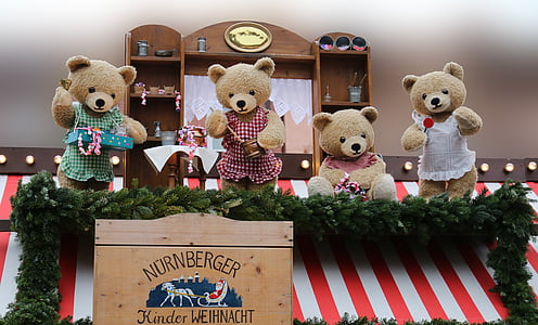 medvěd, panenky, loutkové divadlo, pohádkové postavy, pohádky, Vánoční, Děti Vánoce