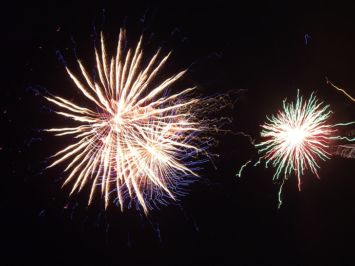Festival, pyrotechnie, feux d’artifice, célébration, une explosion, nuit, feu - phénomène naturel