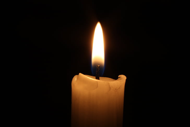 przy świecach, Świeca, światło, płomień, ogień - zjawisko naturalne, spalanie, ciemne