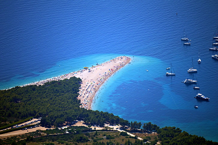 Bol, στη θάλασσα, Adria, Κροατία, στον Κεράτιο κόλπο, παραλία, ακτογραμμή