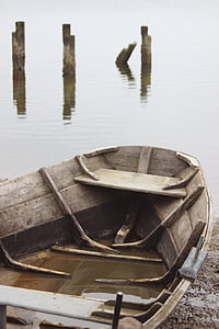 手漕ぎボート, ボート, 古い, 水, 反射, 静かです