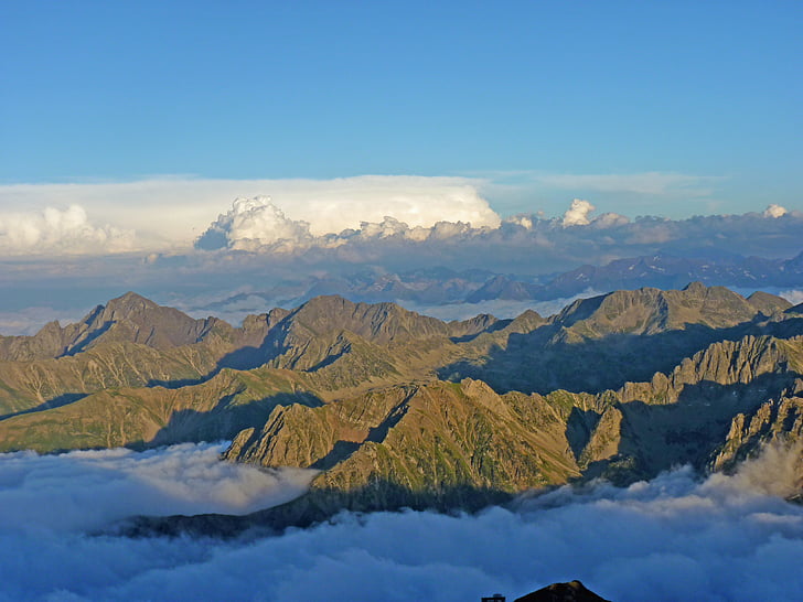 Pyrénées, Pico do Sul, alta montanha, Cimeira, modo de exibição, nuvens, Ver os de cima