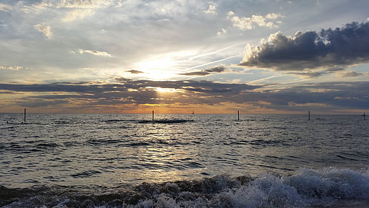 Západ slunce, Michiganské jezero, pláž, vlny, mraky, Horizont, Velká jezera