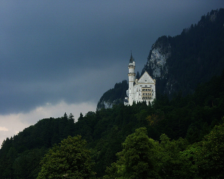 Neuschwanstein, Kale, Bavyera, Barok, on dokuzuncu yüzyıl, Romanesk revival, Sarayı