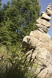 pedres, bosc, pila de pedra, escultura en pedra, figura de pedra, jardí, còdols