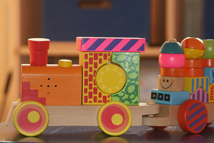 Igračke za djecu Train-railway-locomotive-wood-preview
