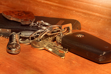 key, keychain, car keys, close