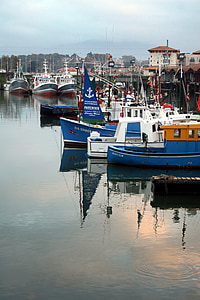 лодка, рибарско пристанище, Сен Жан де Луз