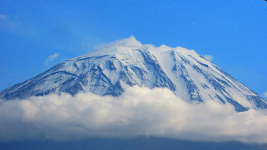 Misti Volkanı, kar, bulutlar, Sierra nevada, karlı manzara, doğa, dağ
