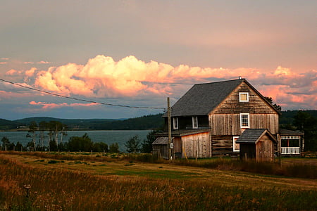 JAV LB la hache, ežeras, paveldo, Saulėlydis, Debesuota su pragiedruliais, Cariboo, Britų Kolumbija