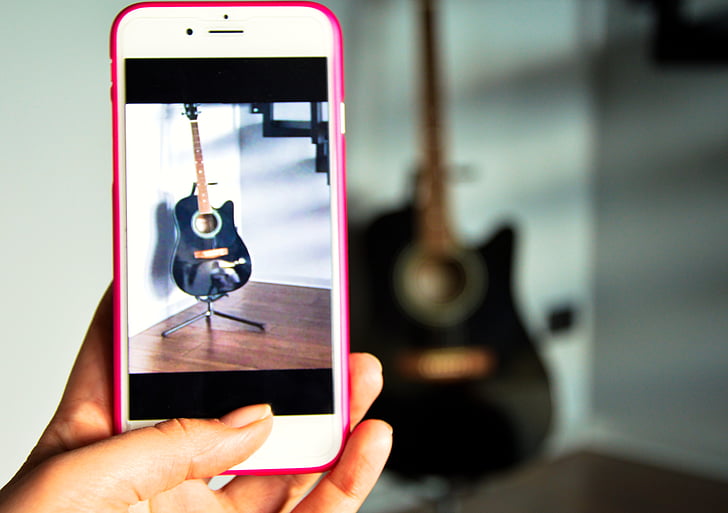 gitara, ranka, iPhone, makro, muzikos instrumentas, perspektyvos, ekranas