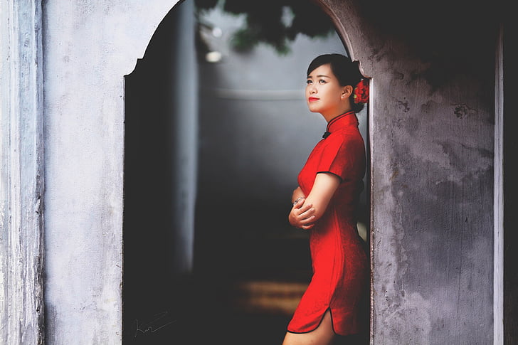 asiàtic, moda, noia, senyora, força, vermell, paret