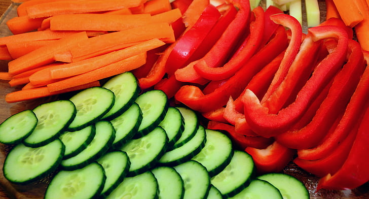 daržovės, paprikos, morkos, agurkai, Raudonieji pipirai, saldieji pipirai, sveikas