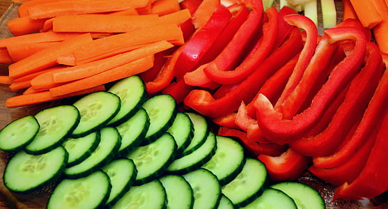 légumes, paprika, carottes, concombres, poivron rouge, poivrons doux, en bonne santé