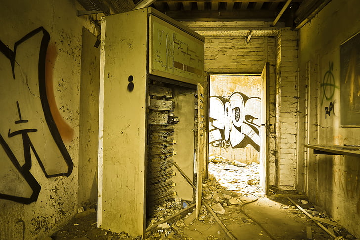 aufgegeben, Kunst, Gebäude, verfallene, schmutzige, Graffiti, Wand