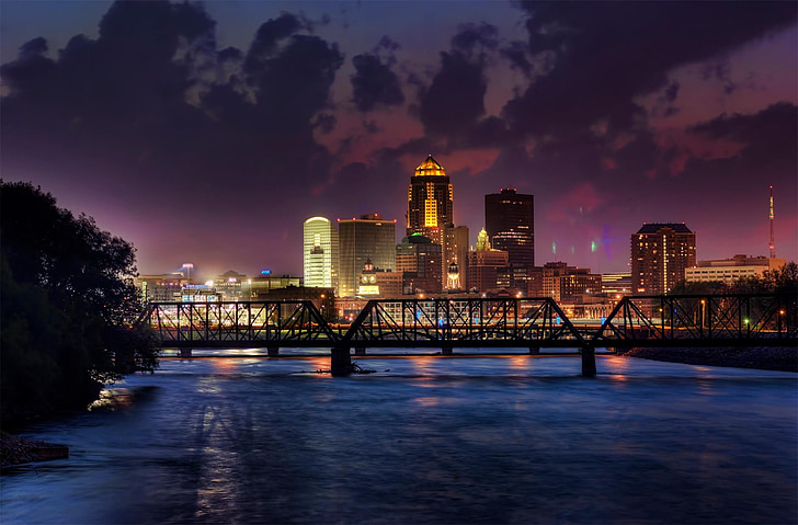 des moines, Iowa, Centrum města, noční, městské panorama, Panoráma města, řeka