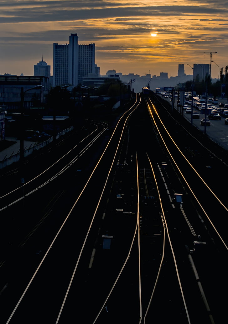 Kijeva, pilsēta, saulriets, dzelzceļš